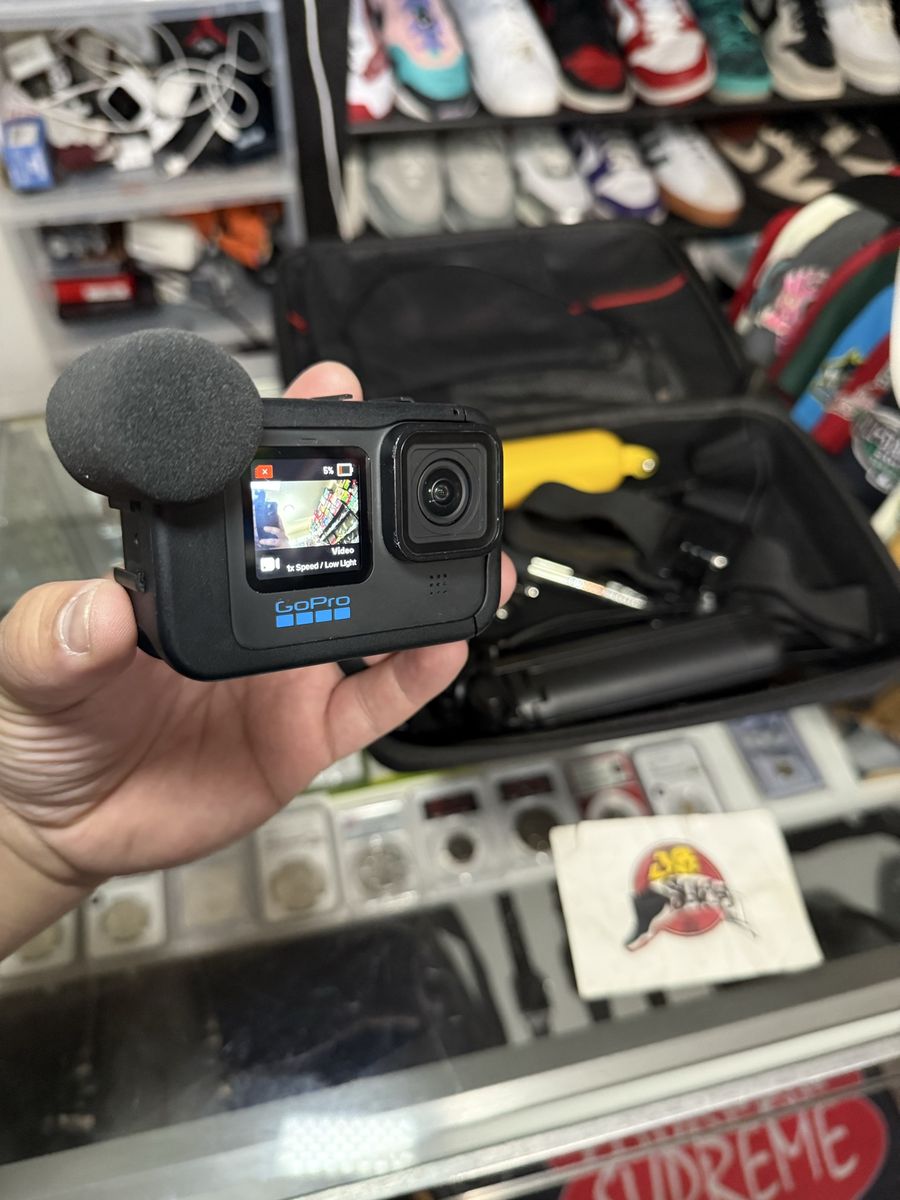 Go Pro Hero 11 W/ Accessories