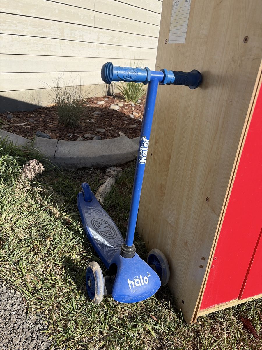 Free!! Halo Jr. Kids 3-Wheel Scooter, Blue - Stable & Fun Beginner Scooter