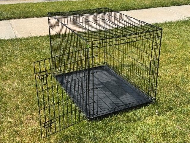 Extra Large Wire Dog Crate 42"L