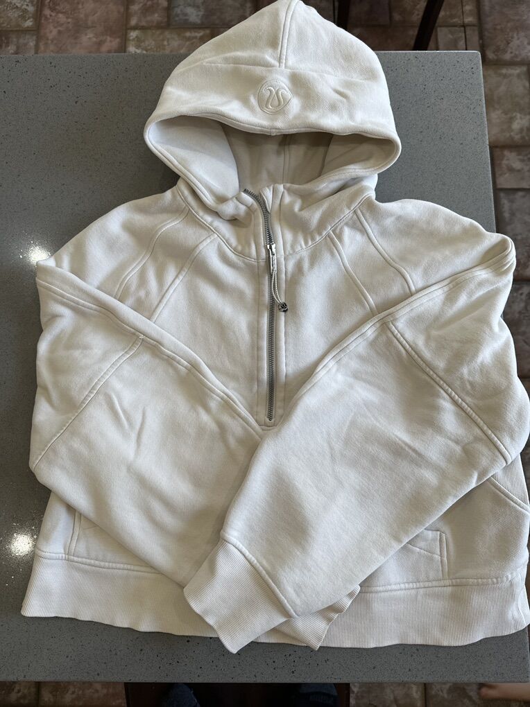 Lululemon Women’s Hoodie