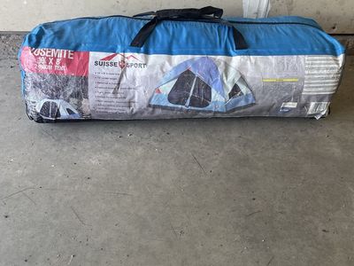 Suisse Sport 5 Person Tent - Needs Repais