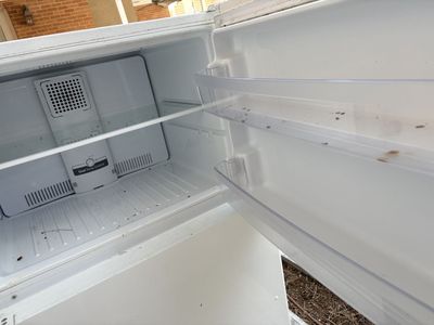 Refrigerator