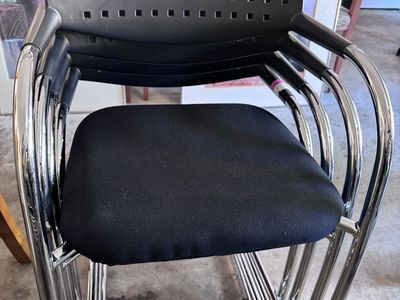 Black Padded Office Guest Chairs with Chrome Frame - Stackable Design