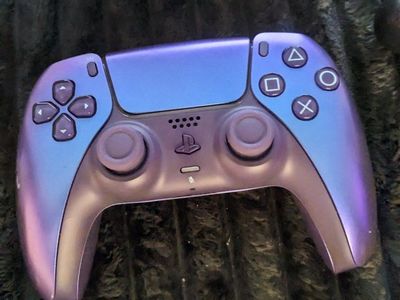Sony PlayStation 5 PS5 Disc 1TB Console w/ Custom Controller & 7 PS4 Games - UsedGood