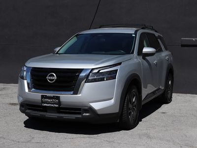 2022 Nissan Pathfinder SV