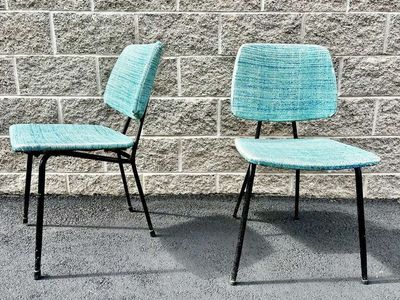 Pair of Vintage Mid Century Modern side chairs great legs and color! Just $60 for the pair! MCM