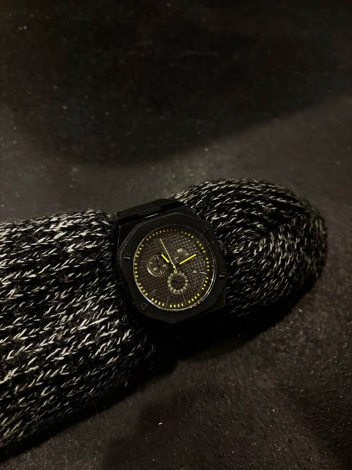 Reebok Black and Yellow Details Watch