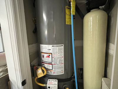 Water heater natural gas 50 gallon (read listing)