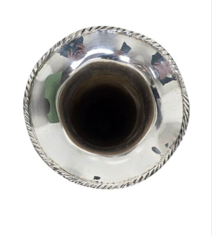 Main image 4