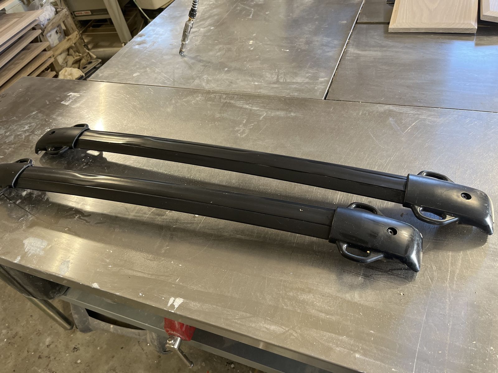 Subaru roof rack rails