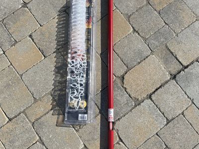 No Ladder Pro--House/Christmas Light Hanger