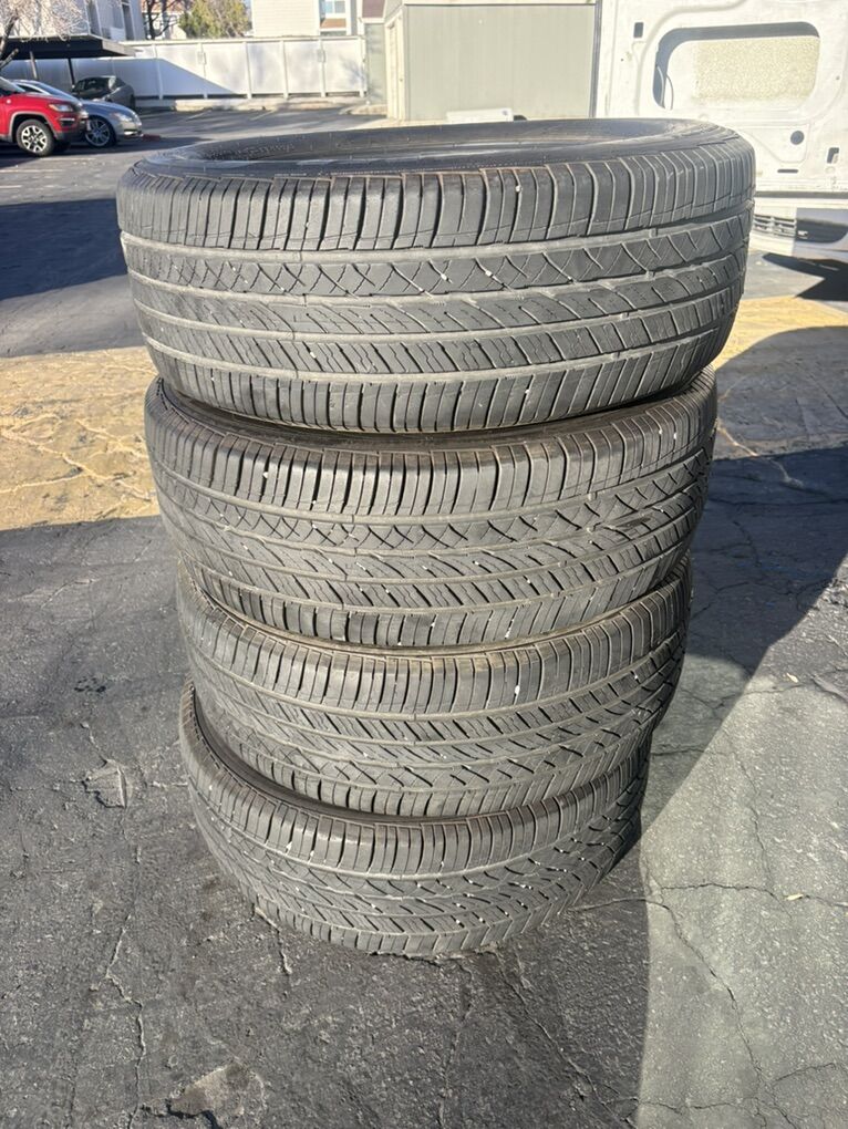 Set 4 tires 235/60R18 Cooper perfect for winter