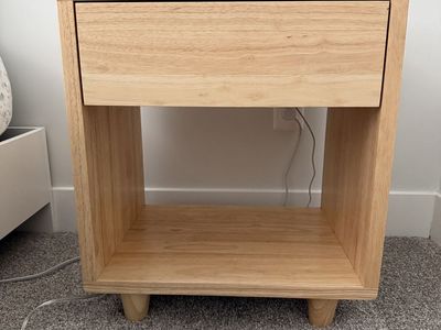 Thuma Classic Nightstand with Legs (1 or set of 2)