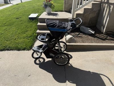 $100 obo. Baby Trend Expedition Jogger Stroller - Black/Blue, 3-Wheel Design, Parent & Child Trays