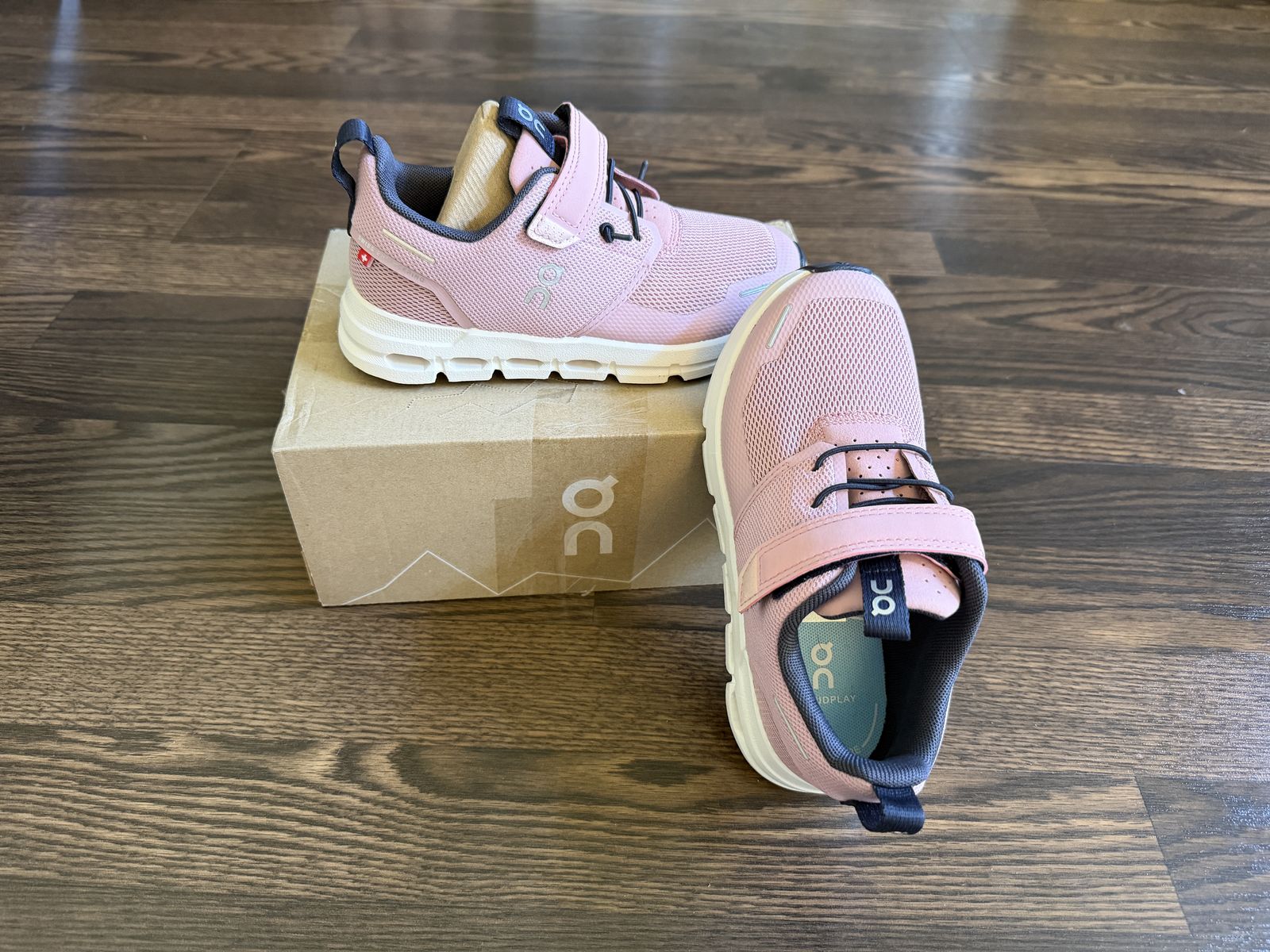 Brand new On Kid shoes , 12K, never used