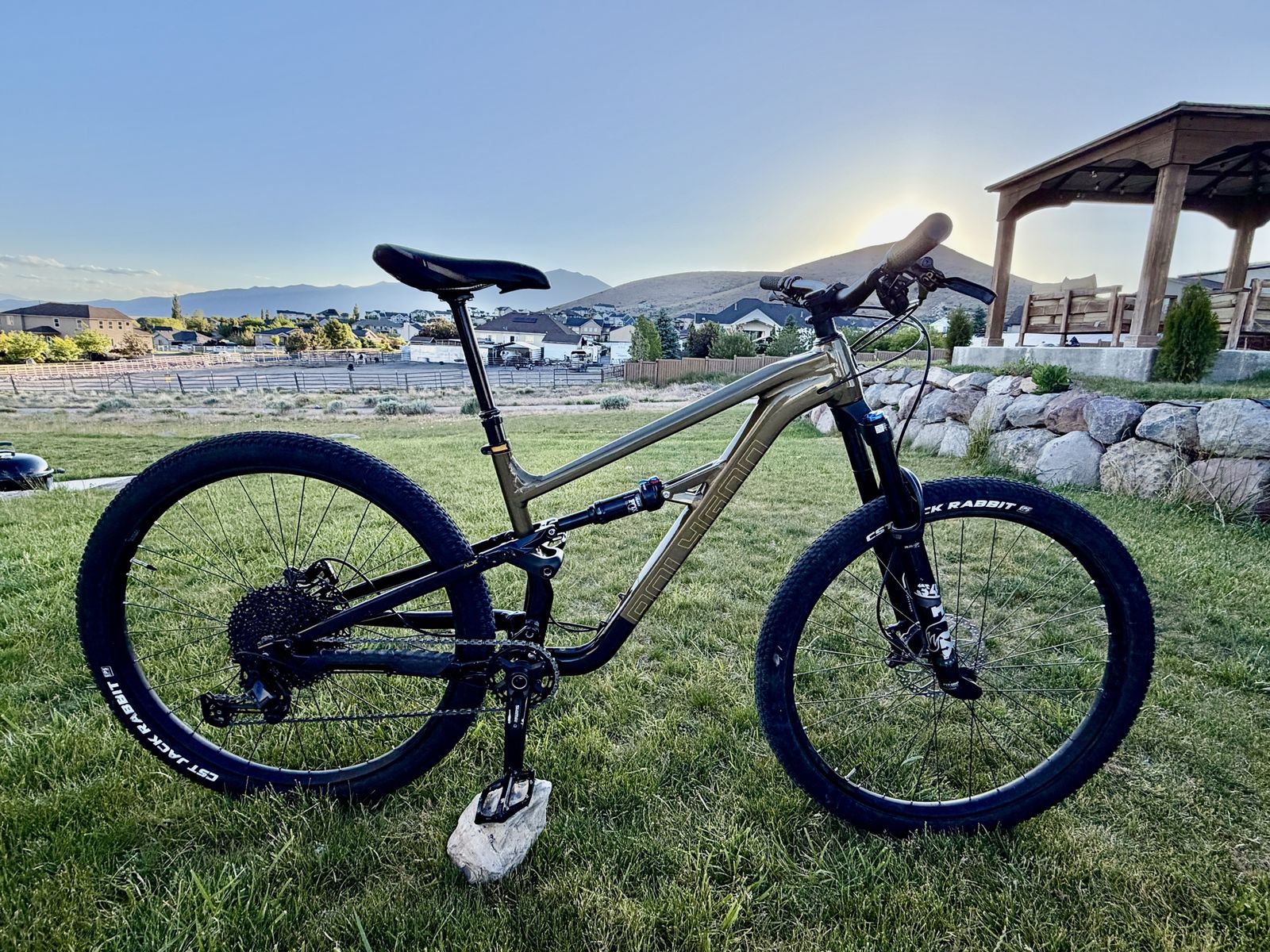 2024 Polygon Siskiu T8 (Large)