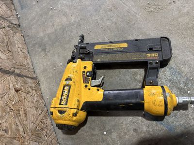 18 gauge brad nailer