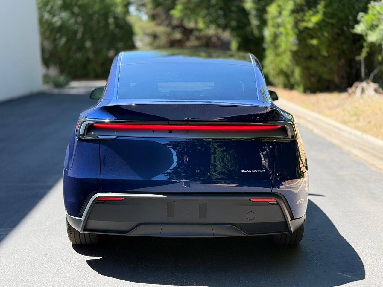 Main image 4