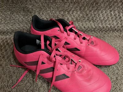 Adidas Pink Soccer Cleats - Women's US 5.5 - Gently Used