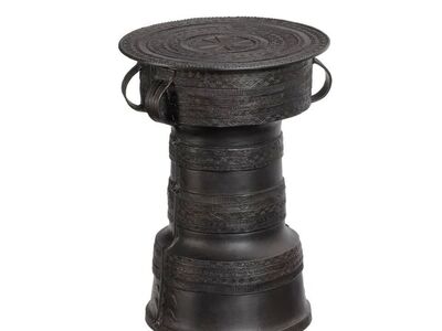 Frog Metal Drum Outdoor 12" Side Table, Dark Bronze Aluminum with dark bronze finish.