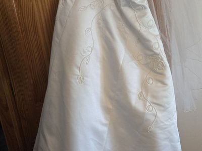 wedding dress