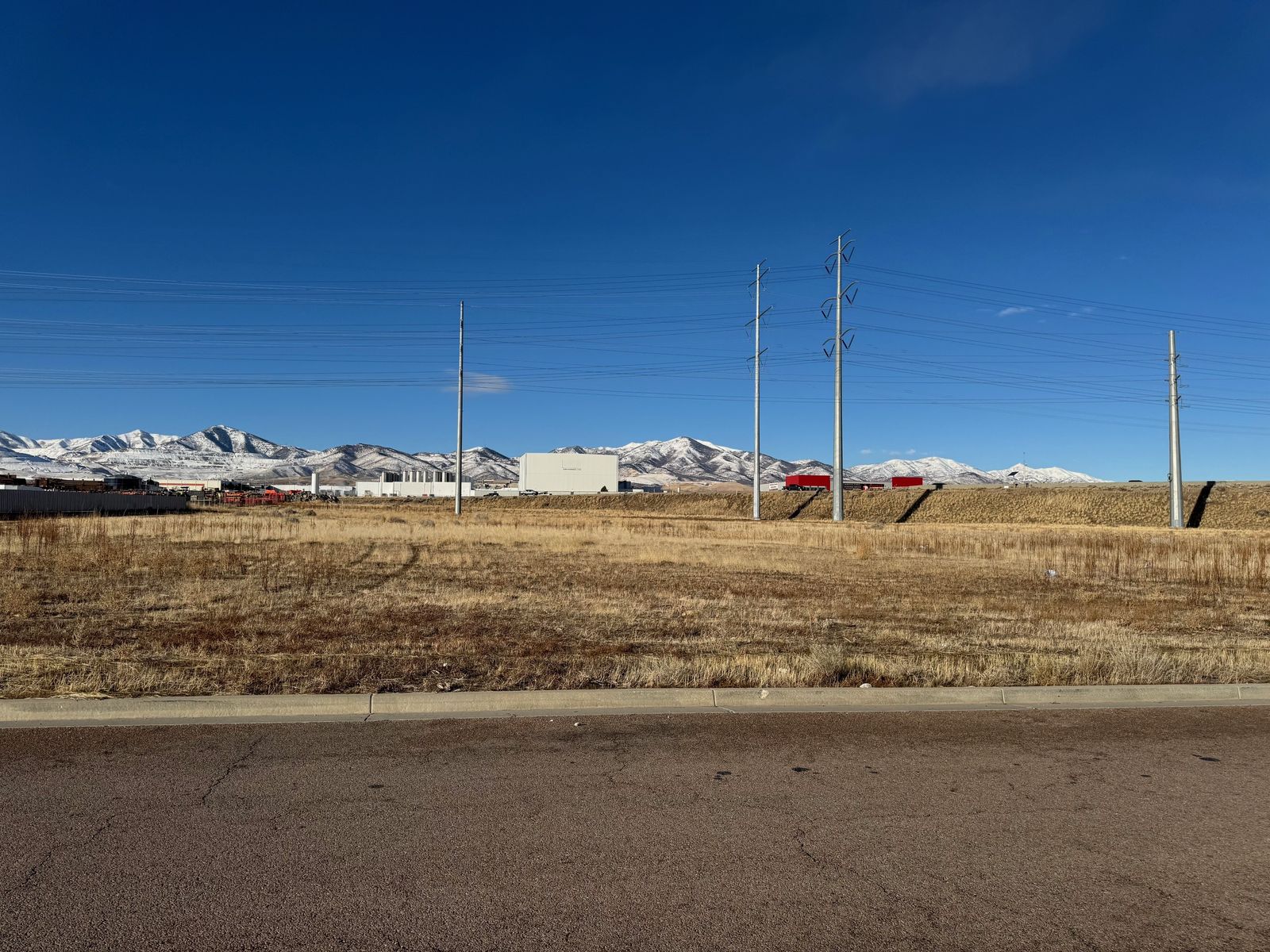 Main image 5