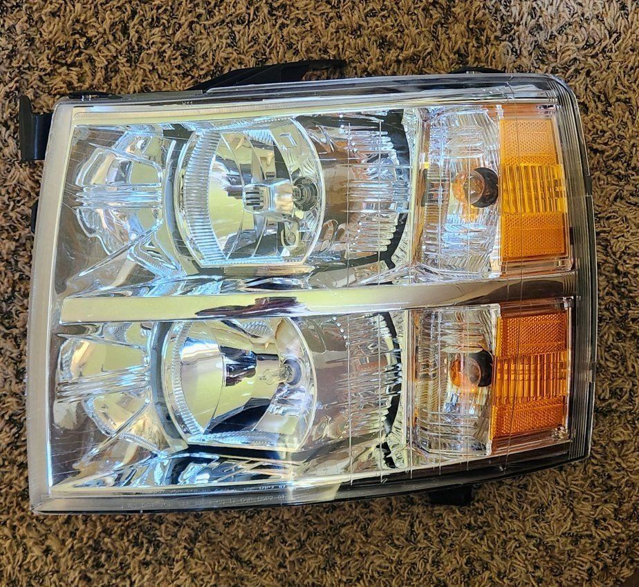 chevrolet silverado headlight