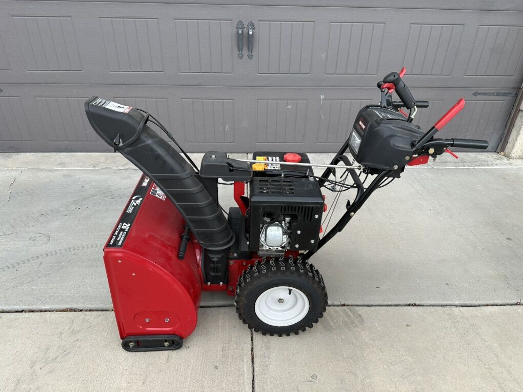 Craftsman 28” 9 HP Two-Stage SnowBlower Like New!