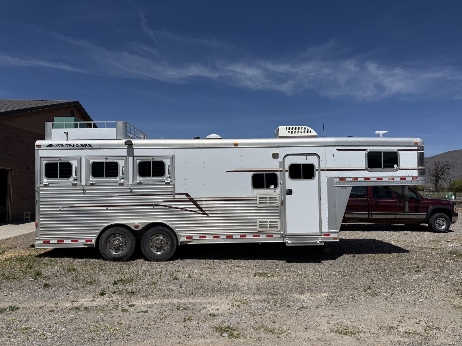 Elite LQ 3 Horse Gooseneck Trailer