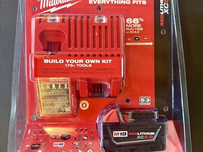 NEW Milwaukee M18 REDLITHIUM Battery/Charger Kit