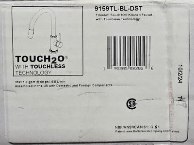 BRAND NEW Delta Trinsic Touch2O® Technology Kitchen Faucet with Touchless Technology in Matte Black