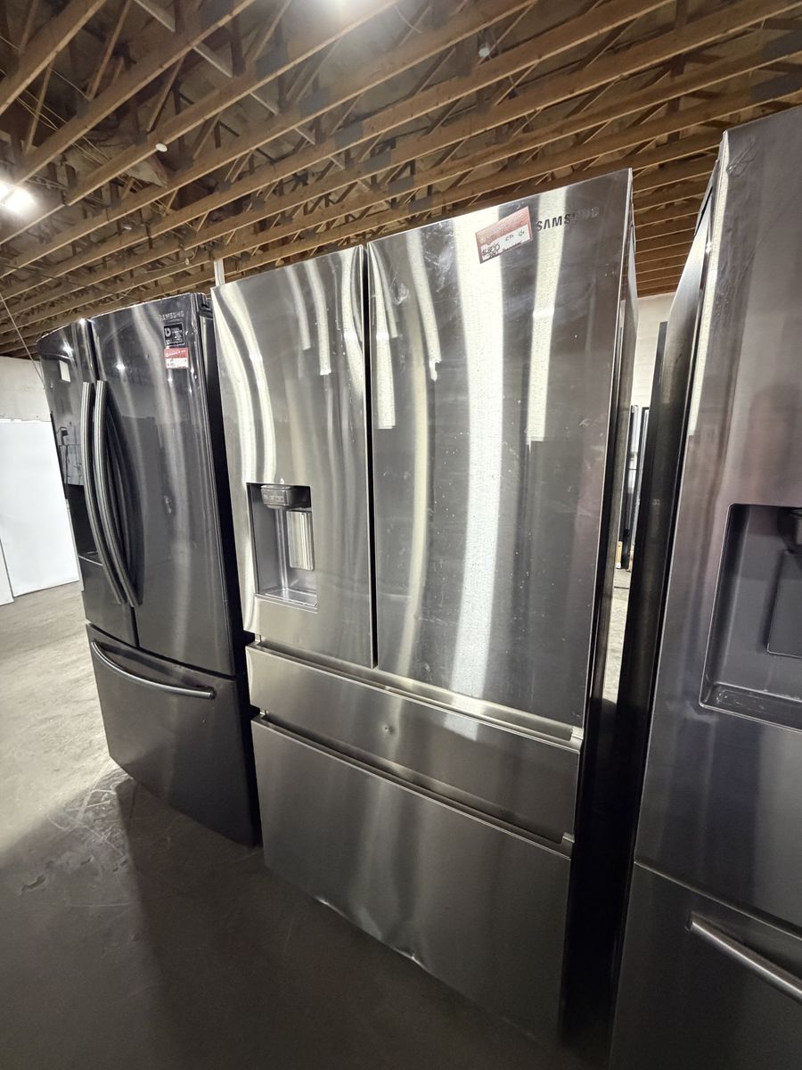 AMAZING DEALS! NICE SAMSUNG 4-DOOR FRIDGE