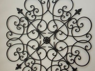 Black Metal Scroll Medallion Wall Decor Fleur de Lis Accent