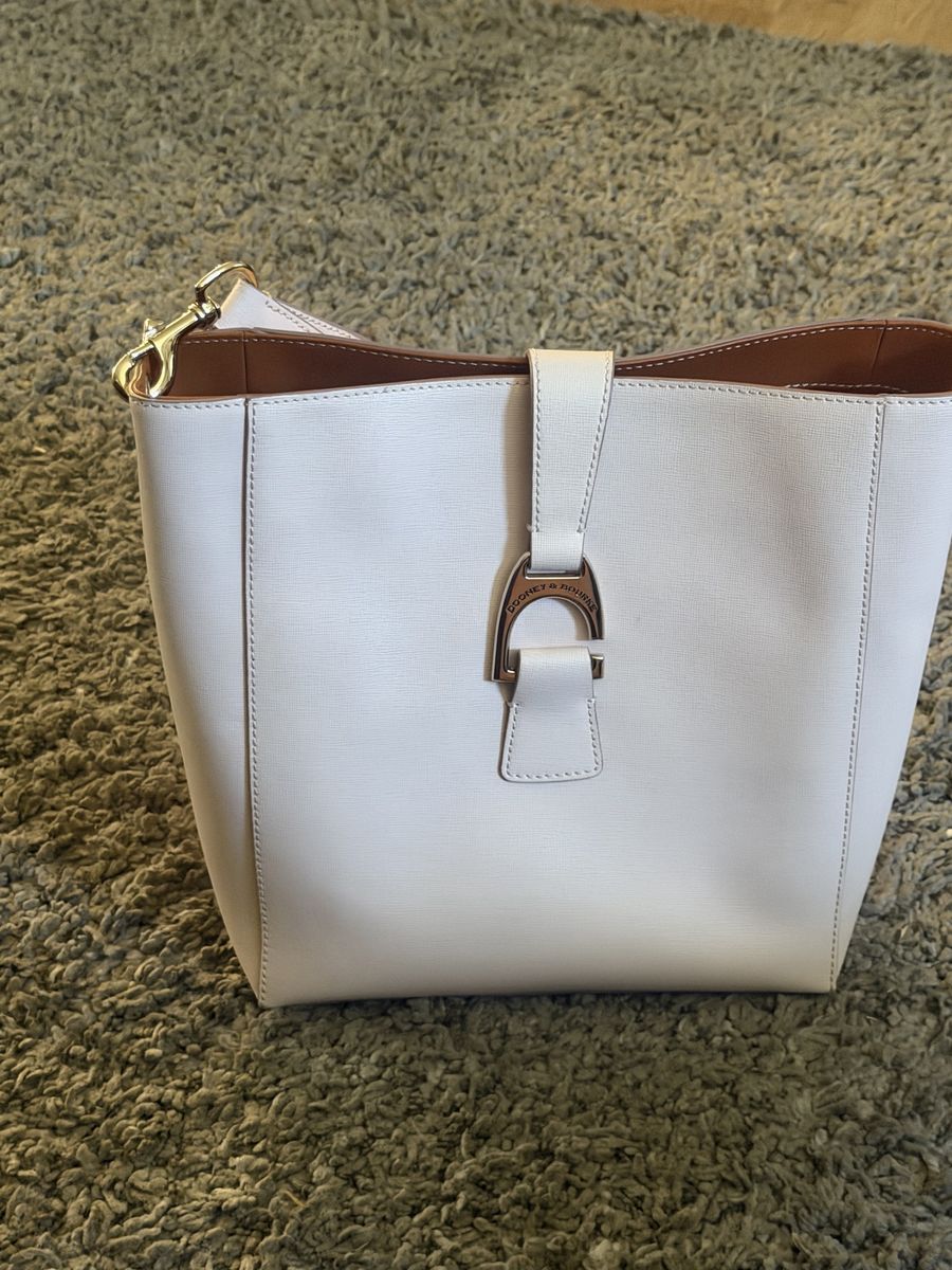 Dooney & Bourke Ashby pink Leather Bucket Bag Shoulder Handbag Gold Hardware