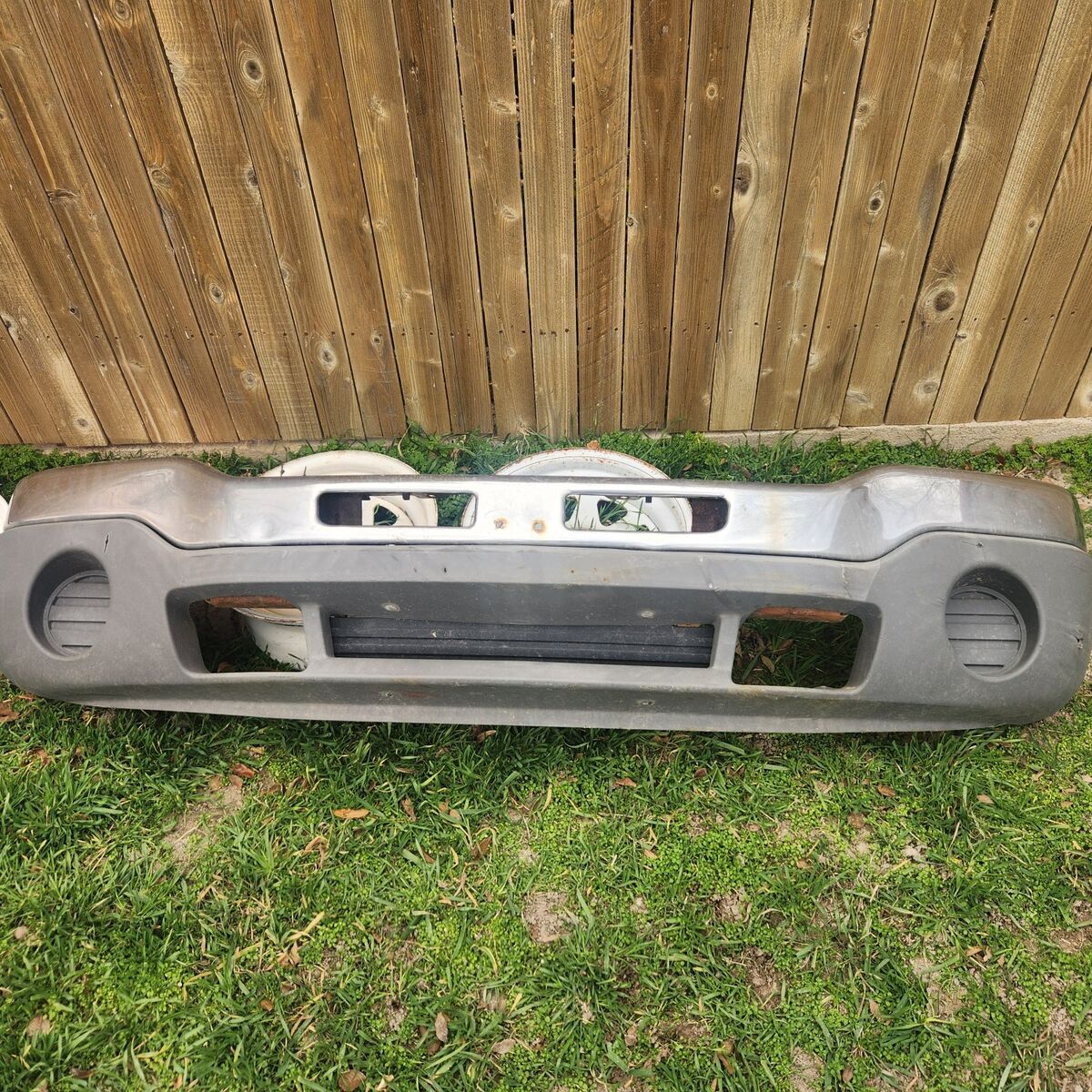 2004 gmc 2500hd duramax front bumper