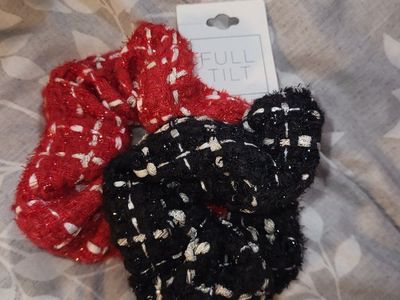 FULL TILT Tweed Scrunchie 2-Pack: Red & Black Sparkle Hair Accessories