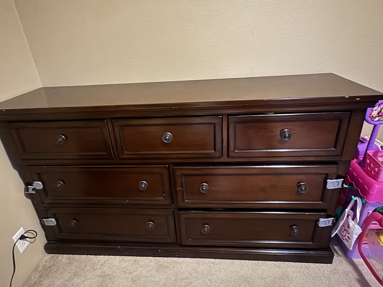 Dresser