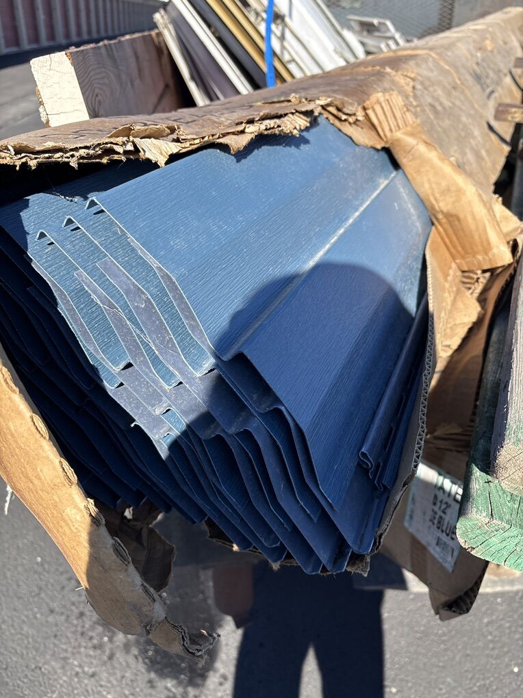 Vinyl Siding - Blue