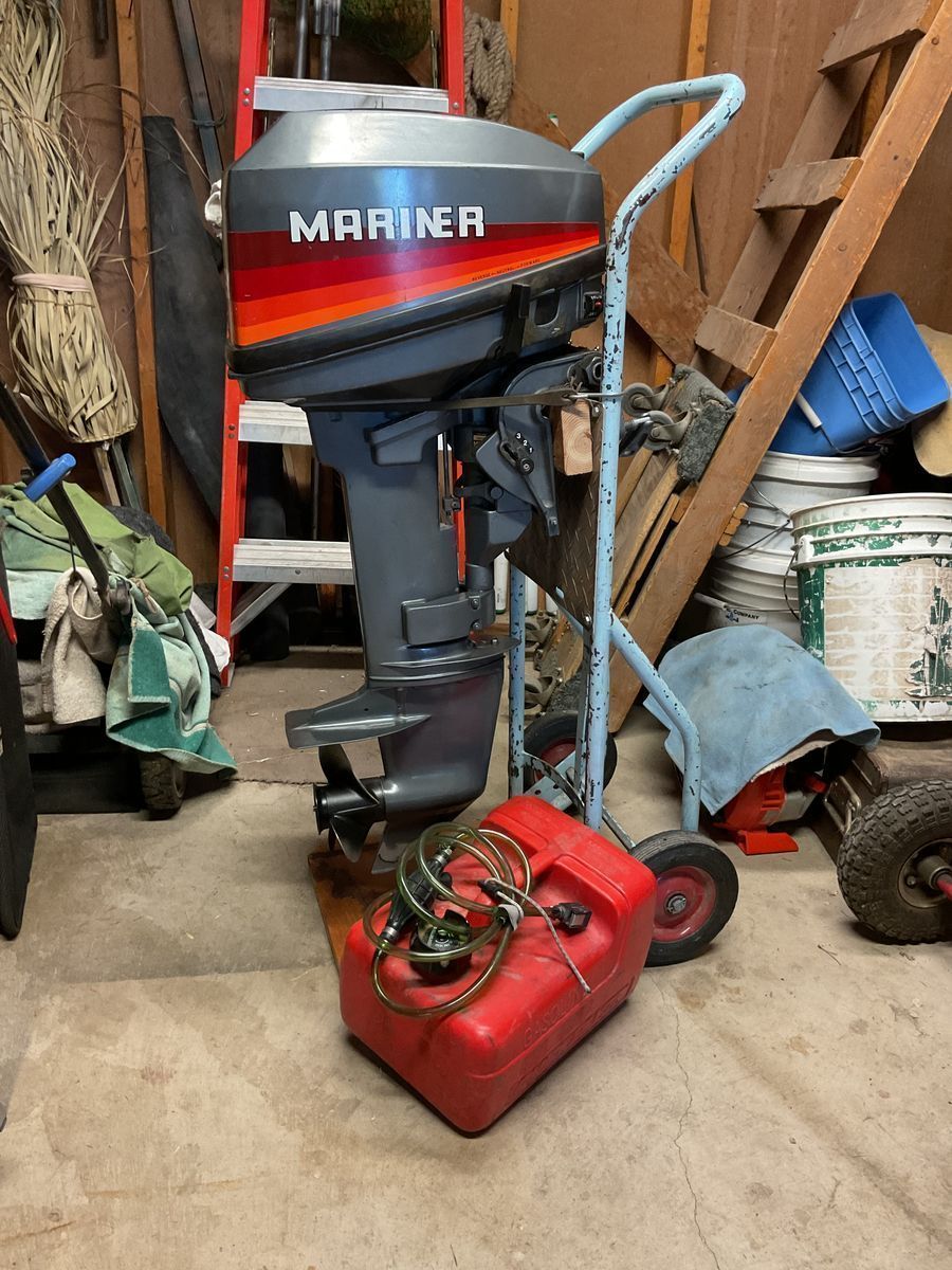 Mariner,9.9 two stroke,short shaft outboard