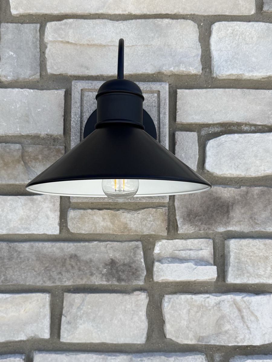 3 Outdoor Wall Lights
