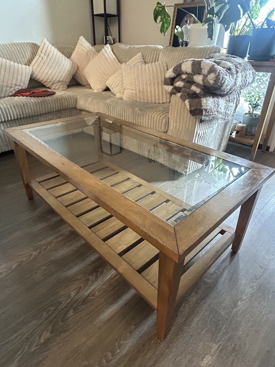 Coffee table, 2 end tables, 1 tall stand