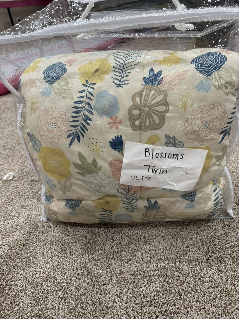 Beddys TWIN Nod Winks Blossoms