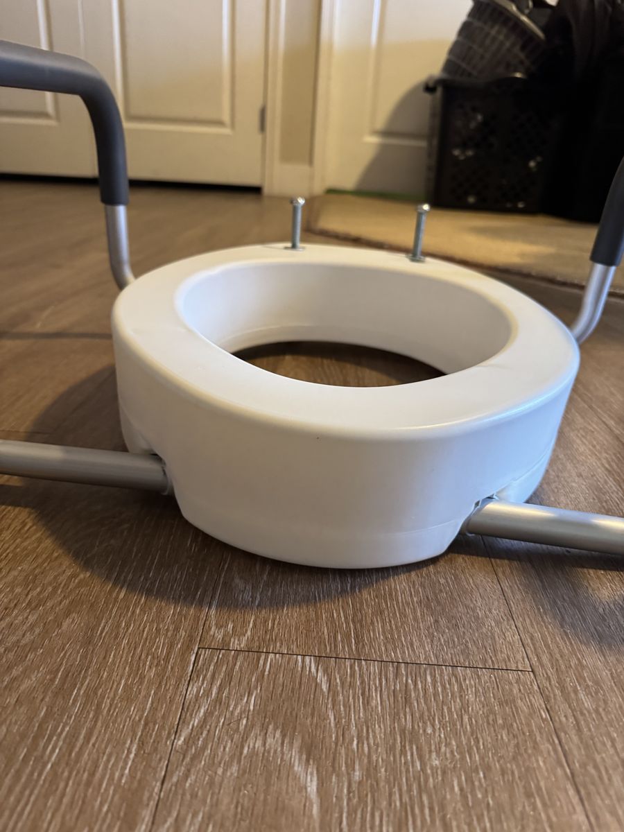 Toilet Riser With Handles