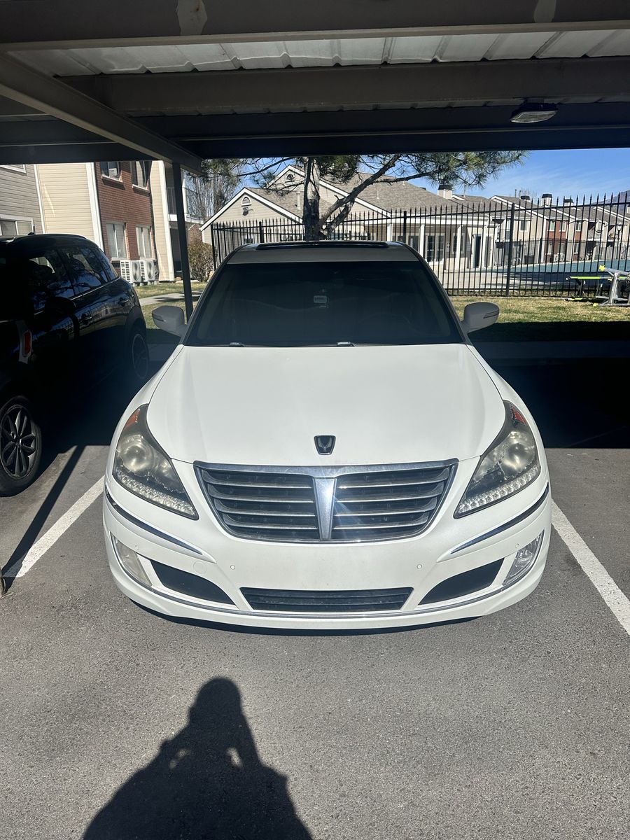 2012 HYUNDAI EQUUS Signature