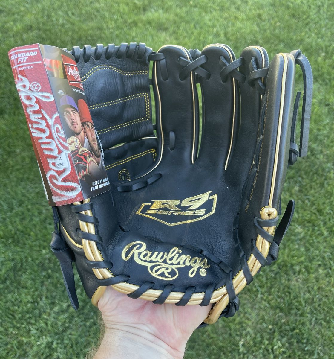 New Rawlings R9 12 in. Baseball Glove