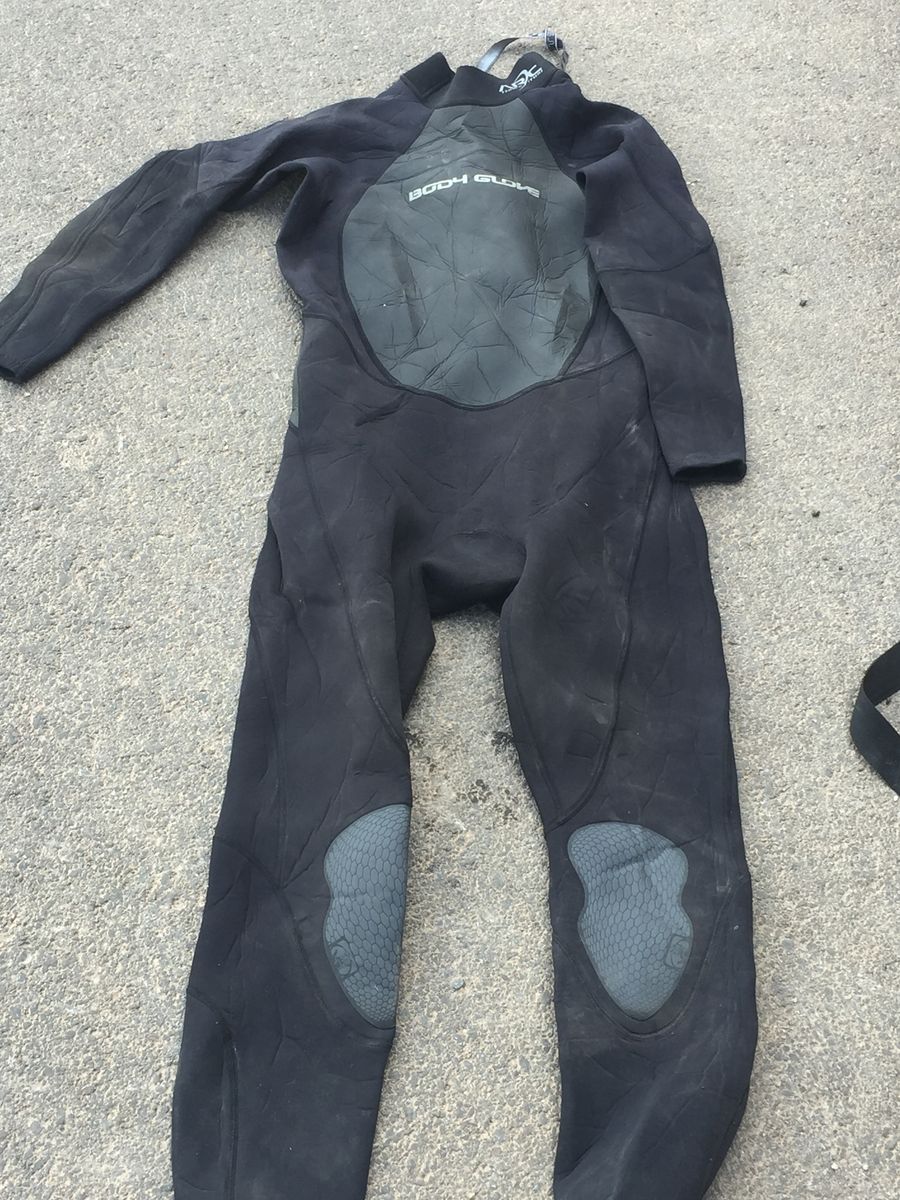 XL wetsuit