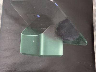 Stop saying "Cash or Venmo Only" like It's 1995