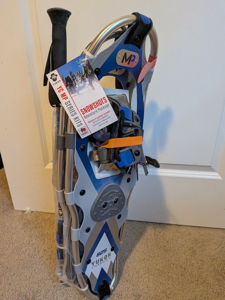 Yukon Charlie's 825 MP Series Snowshoes Adventure Package - Medium 8x25