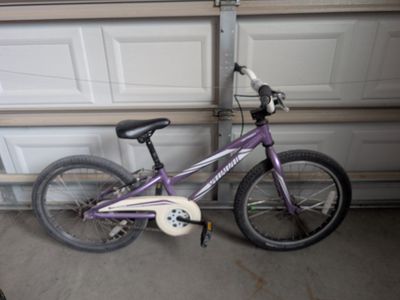 Specialized Hotrock 20" Kids Bike - Purple, White