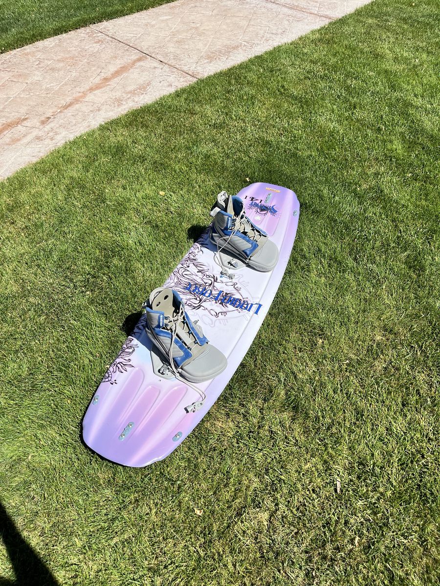 Liquid Force Wakeboard with Bindings - White/Purple